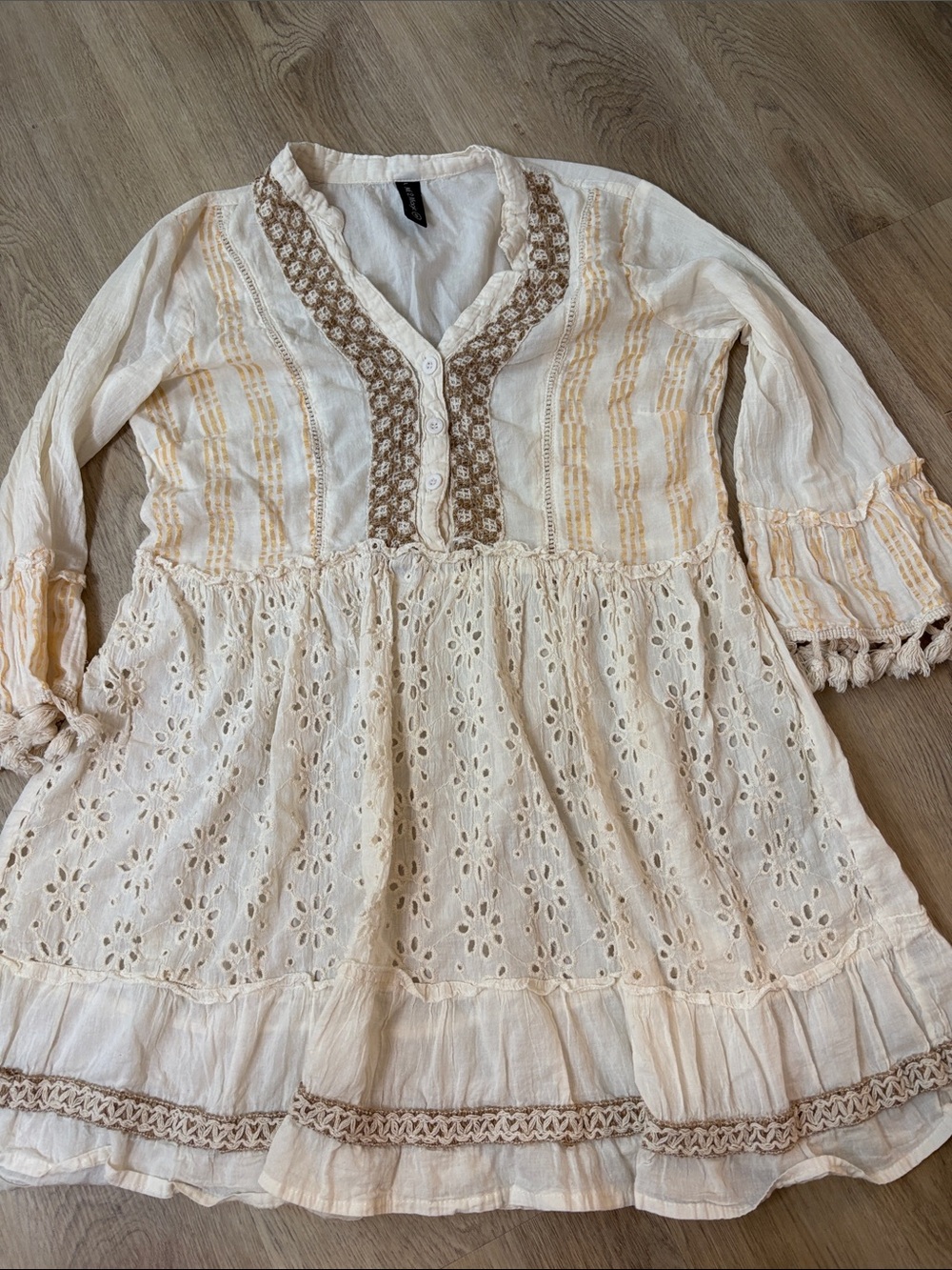 Me 2 Magic Boho Cream Eyelet Lace Tiered Mini Dress Tassel Tunic Small festival